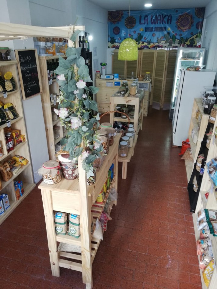 VENTA LOCAL en INDEPENDENCIA al 900