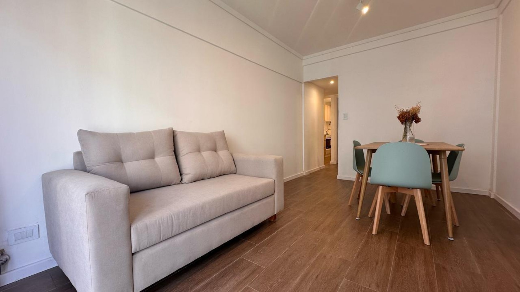 VENTA 2AMB RECICLADO CENTRO MUEBLES Y ARTEFACTOS A ESTRENAR