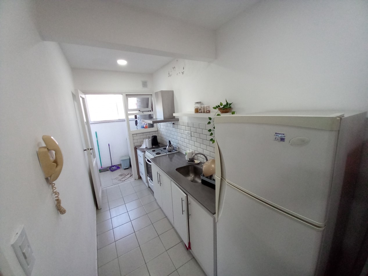 ALQUILER de JULIO a NOVIEMBRE INCLUSIVE 3AMB RECICLADO en 3 PISO por ESCALERA TEJEDOR y ESTRADA