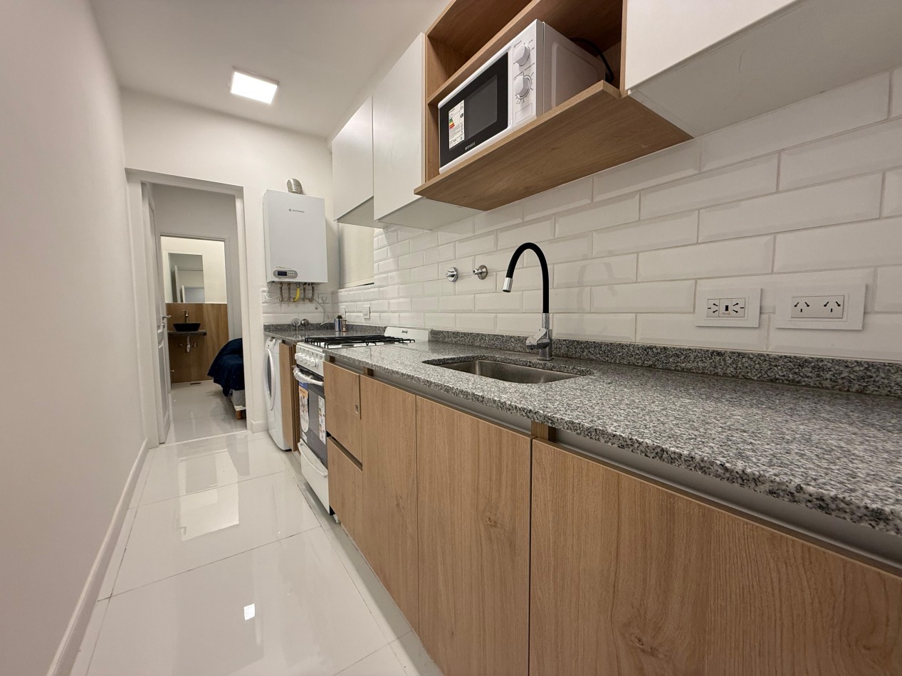 VENTA 2AMB RECICLADO con DEPENDENCIA 2 BAÑOS CENTRO