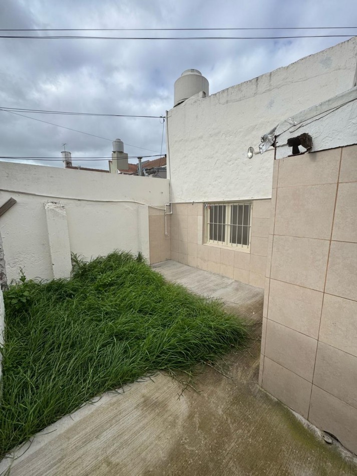 VENTA CASA en PH 3AMB PATIO ESPACIO COCHERA 