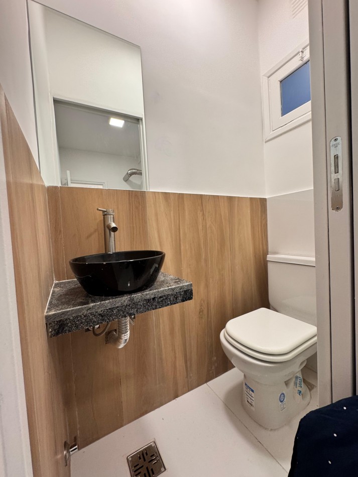 Venta 2AMB RECICLADO CON DEPENDENCIA y 2 BAÑOS