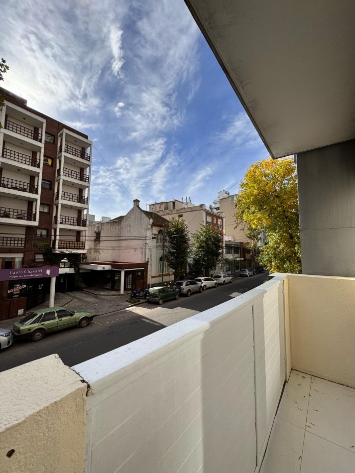 Venta 2AMB RECICLADO BALCON SALIENTE CENTRO