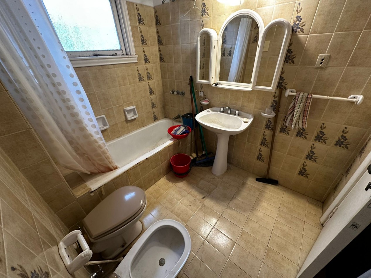 VENTA CHALET de ESTILO ZONA GUEMES