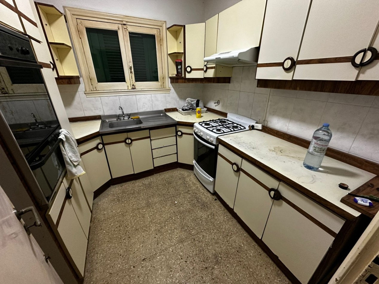 VENTA CHALET de ESTILO ZONA GUEMES