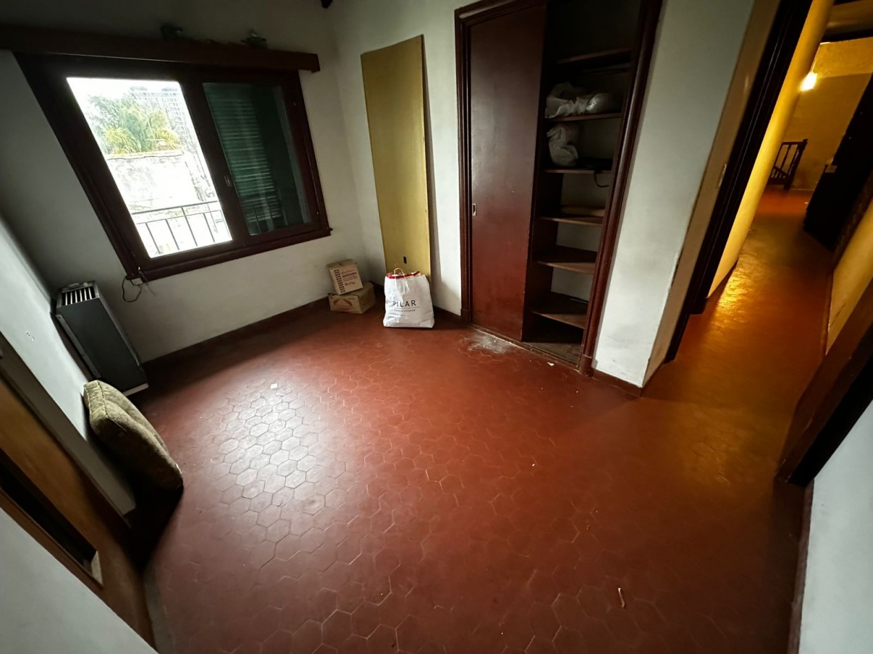 VENTA CHALET de ESTILO ZONA GUEMES