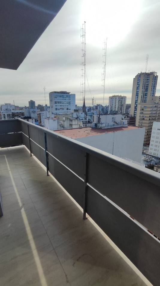 VENTA 3AMB RECICLADO COCHERA Y BAULERA CENTRO 