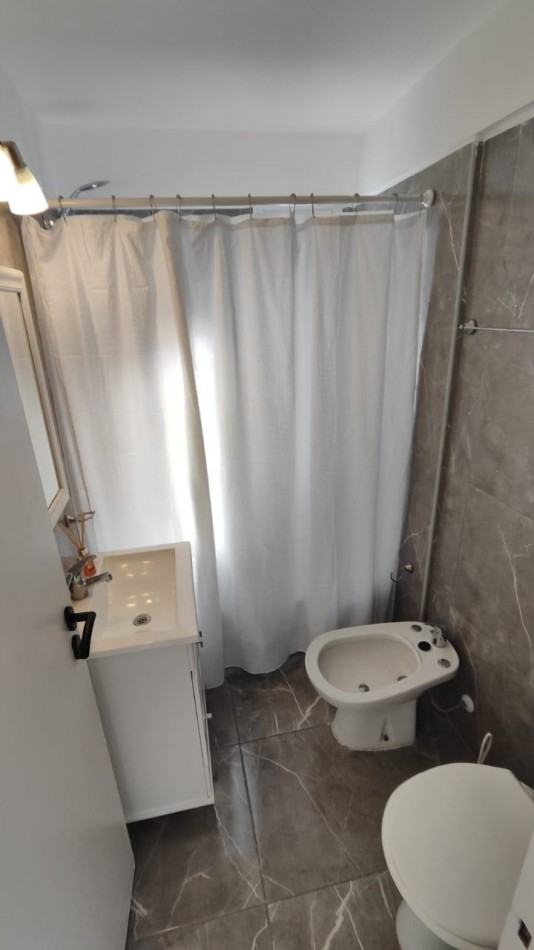 VENTA 3AMB RECICLADO COCHERA Y BAULERA CENTRO 