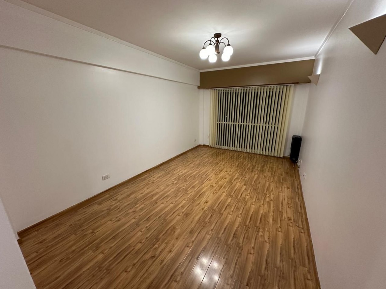 VENTA 3AMB RECICLADO FRENTE CENTRO BALCON COCHERA