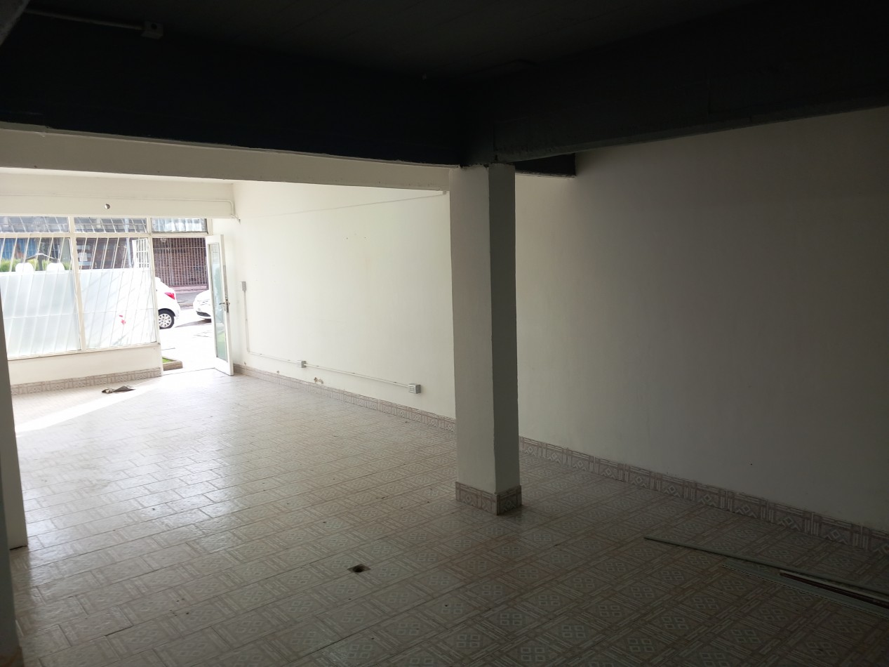 ALQUILER LOCAL AMPLIO