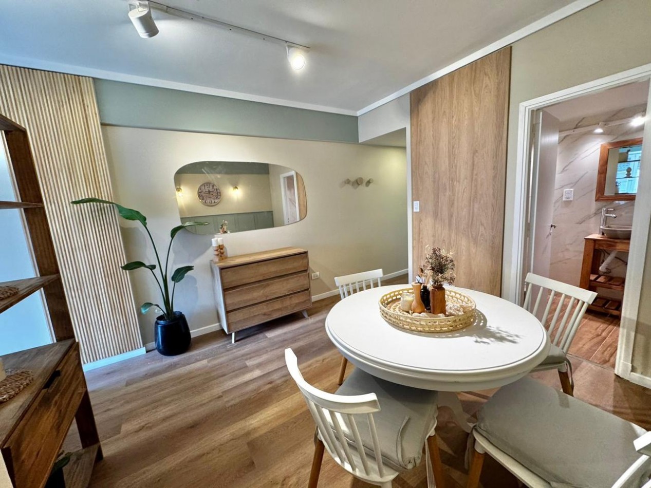 VENTA 1AMB RECICLADO CENTRO BALCON SALIENTE ARTEFACTO Y MUEBLES A ESTRENAR 