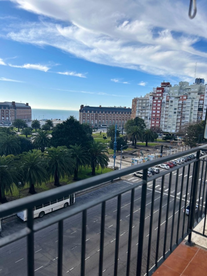 VENTA 3AMB con DEPENDENCIA VISTA AL MAR 2 BALCONES