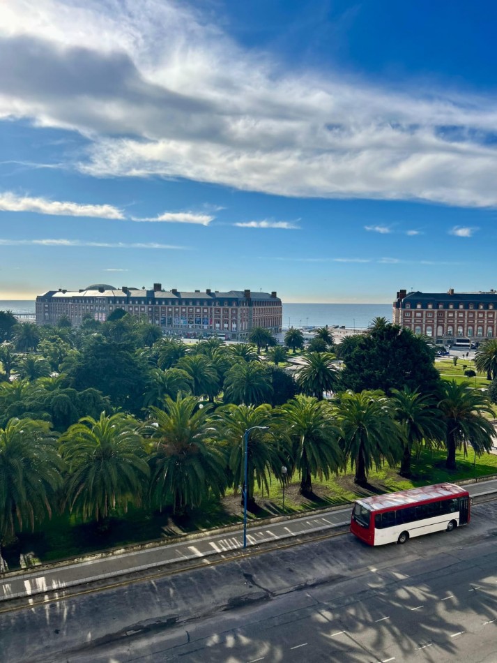 VENTA 3AMB con DEPENDENCIA VISTA AL MAR 2 BALCONES