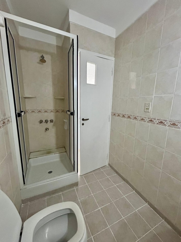 VENTA 3AMB con DEPENDENCIA VISTA AL MAR 2 BALCONES