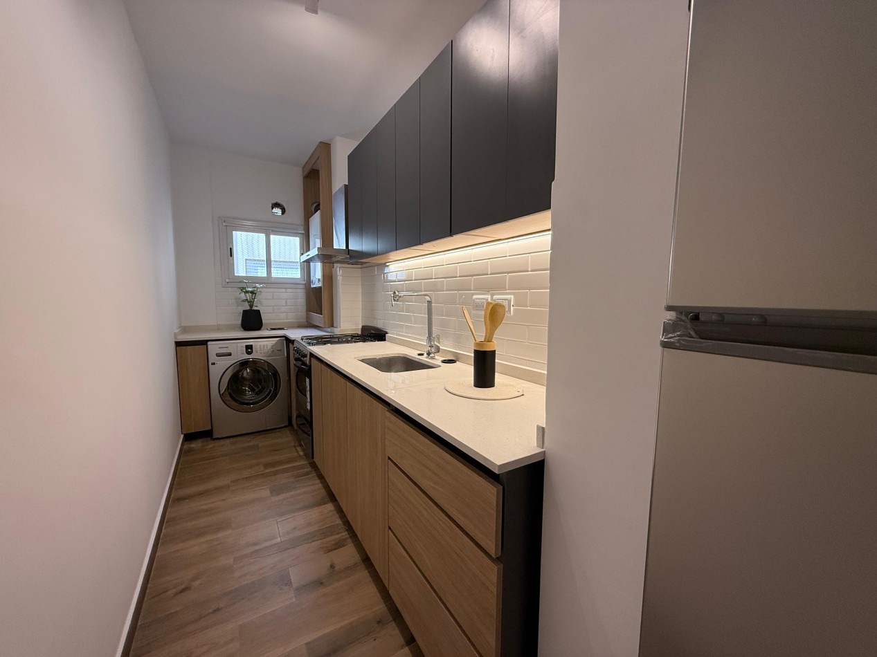 VENTA 3AMB RECICLADO COCHERA FIJA BALCON CENTRO 