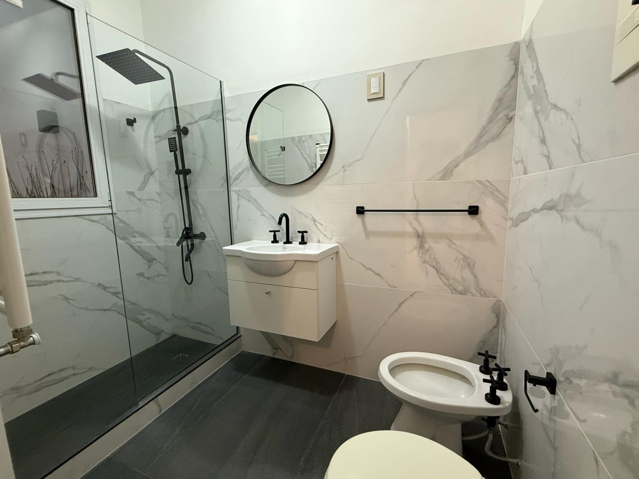 VENTA 3AMB DEPENDENCIA 2 BAÑOS PATIO