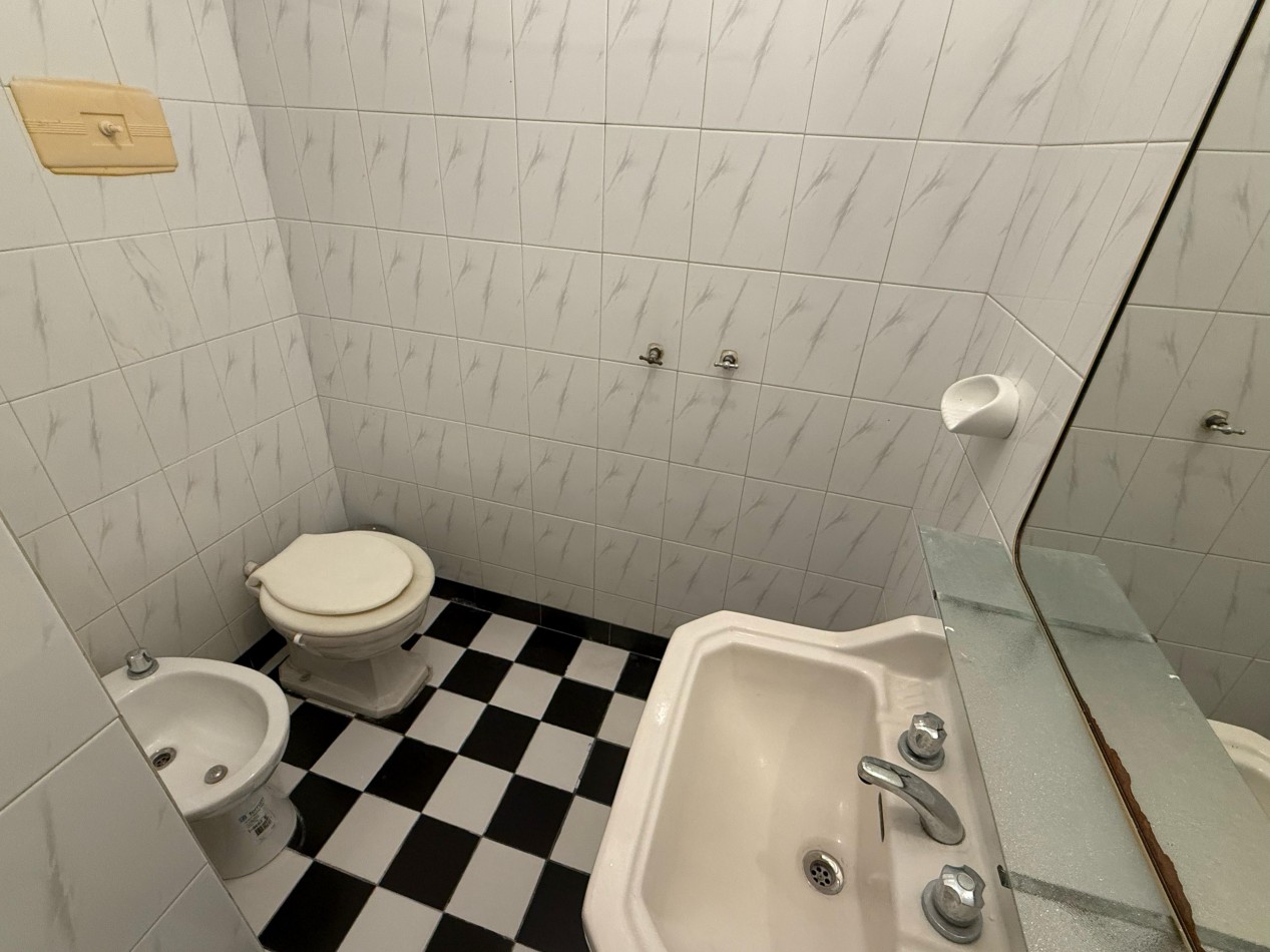 VENTA 3AMB DEPENDENCIA 2 BAÑOS PATIO