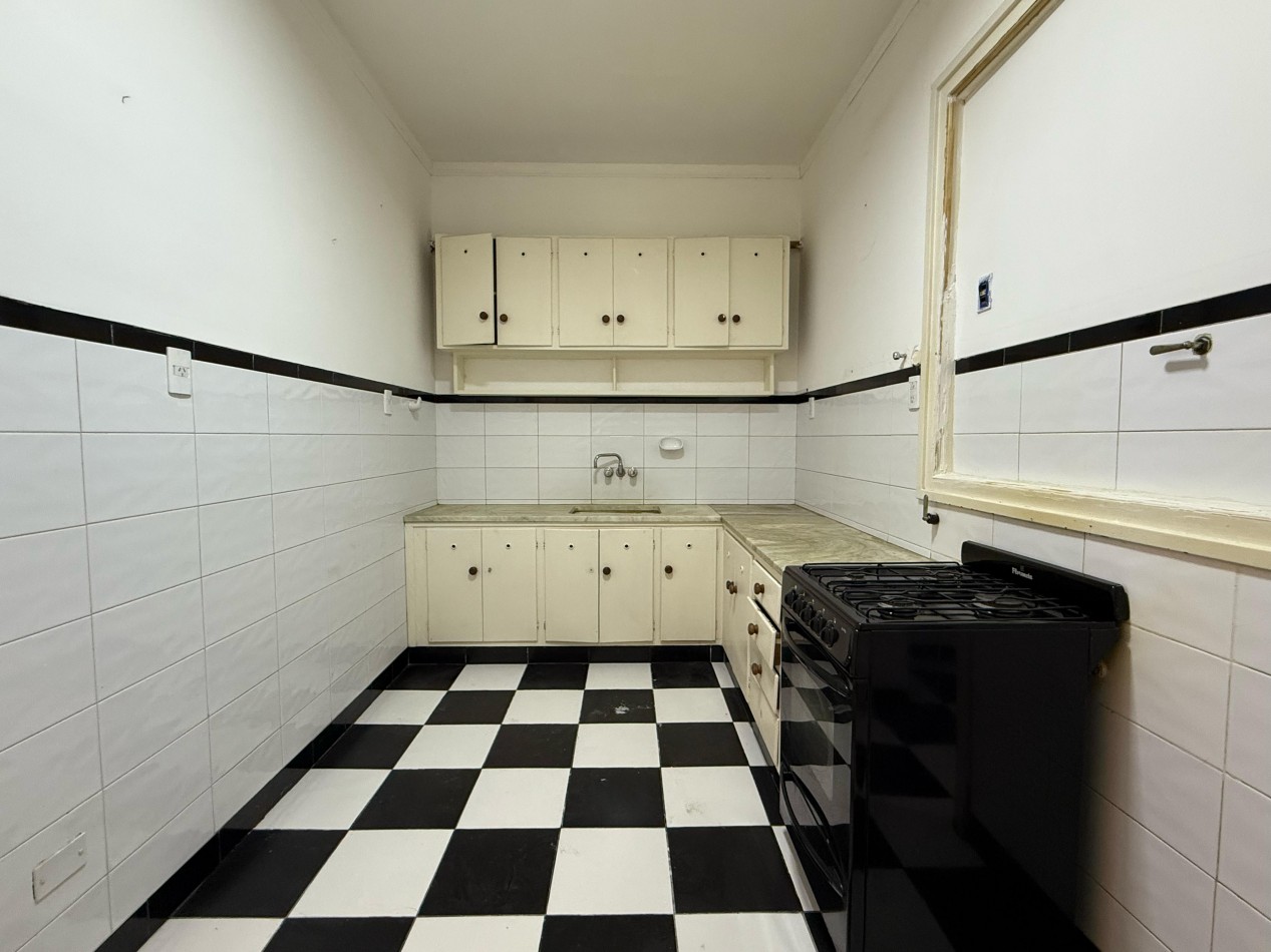 VENTA 3AMB DEPENDENCIA 2 BAÑOS PATIO