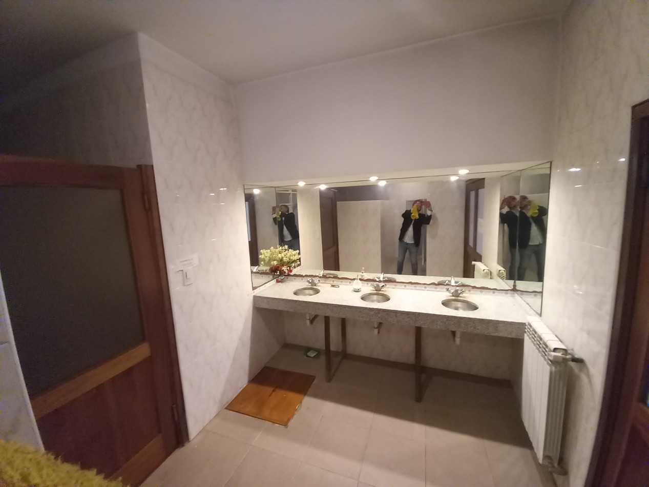 ALQUILER SALON  para YOGA EXCELENTE HIPOLITO IRIGOYEN y PRIMERA JUNTA