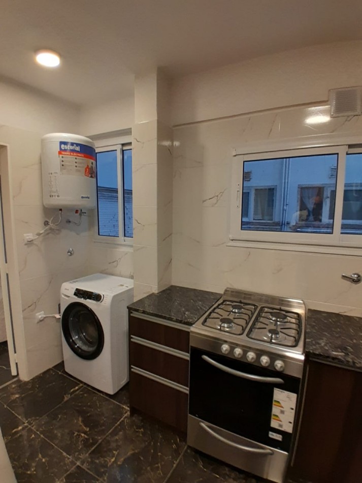 VENTA 2AMB CON DEPENDENCIA CENTRO BALCON 