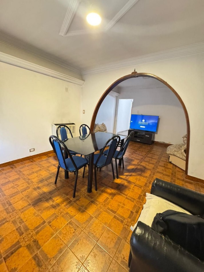 VENTA CASA 4AMB COCHERA Y PATIO AYOLAS  4500