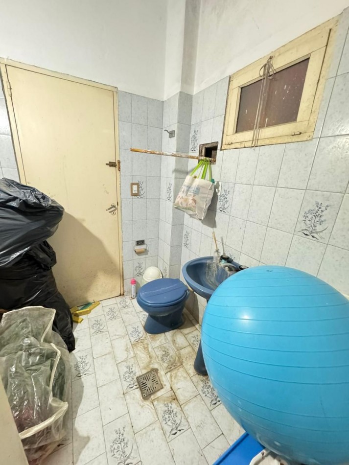 VENTA CASA 4AMB COCHERA Y PATIO AYOLAS  4500