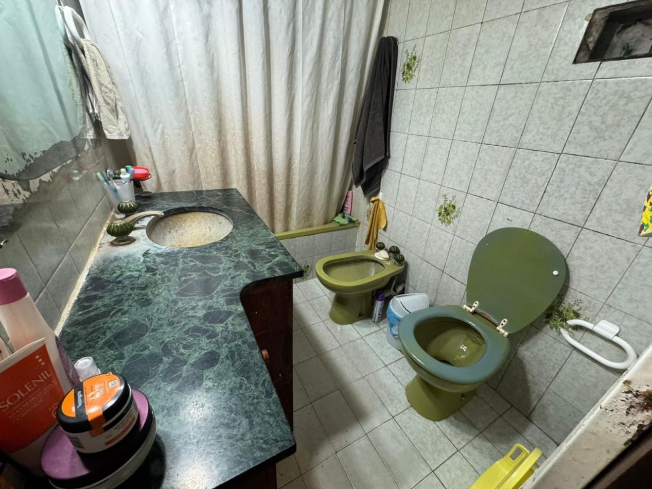 VENTA CASA 4AMB COCHERA Y PATIO AYOLAS  4500