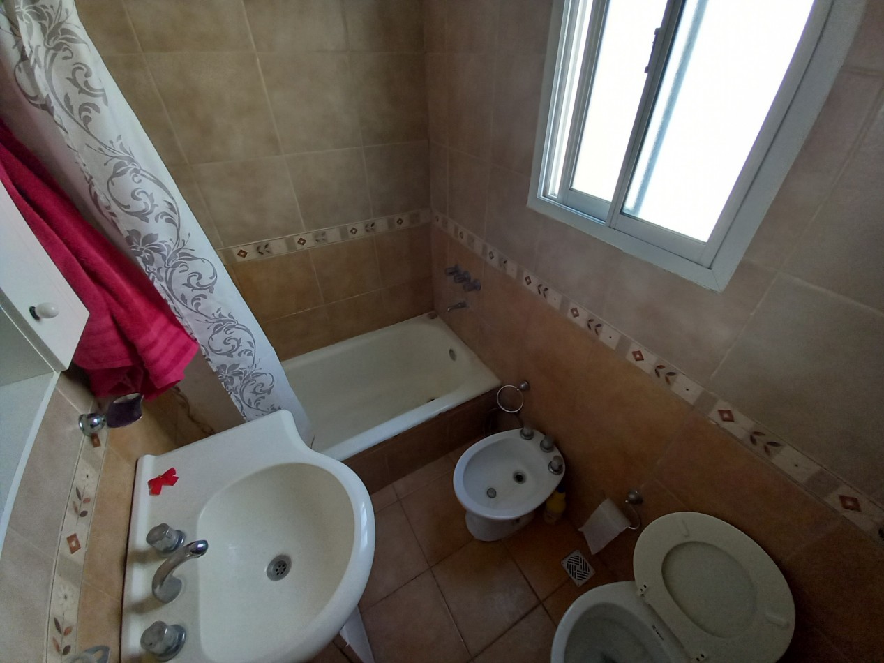 ALQUILER 1AMB FRENTE con BALCON SALIENTE CERRADO CENTRO 