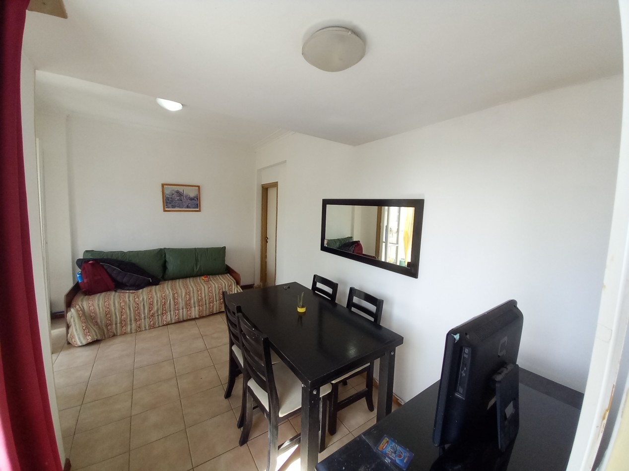 ALQUILER 1AMB FRENTE con BALCON SALIENTE CERRADO CENTRO 