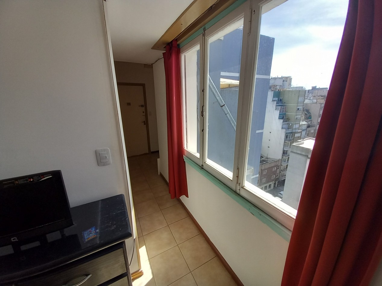 ALQUILER 1AMB FRENTE con BALCON SALIENTE CERRADO CENTRO 