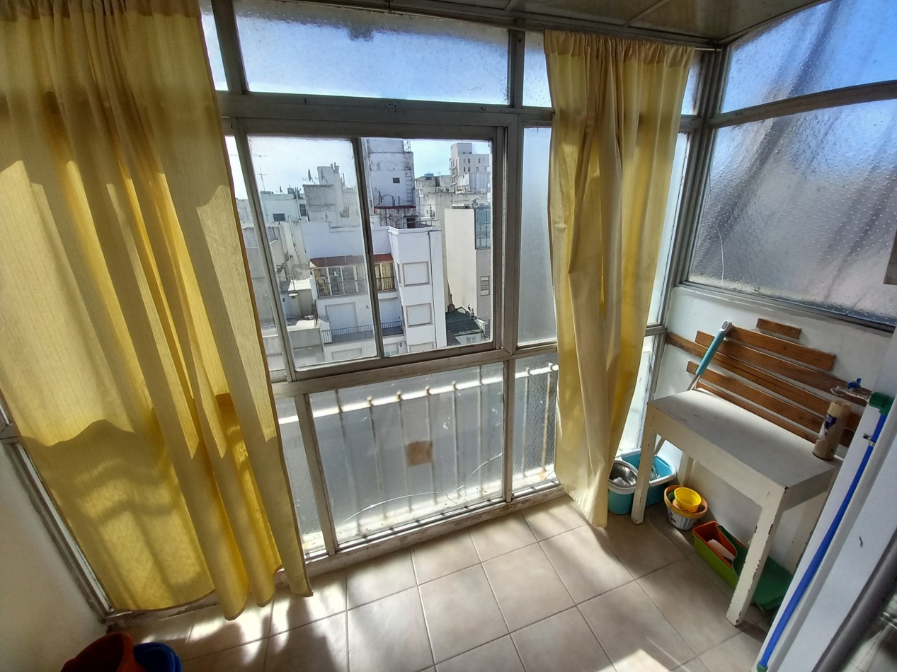 ALQUILER 1AMB FRENTE con BALCON SALIENTE CERRADO CENTRO 