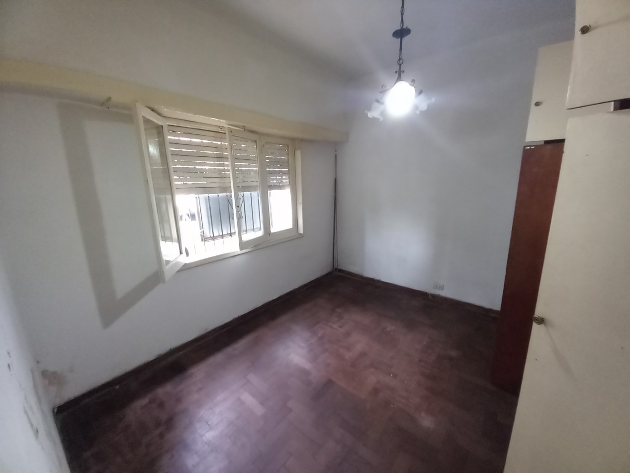 VENTA 2AMB PH PLANTA BAJA al FRENTE PATIO-La Pampa y Belgrano