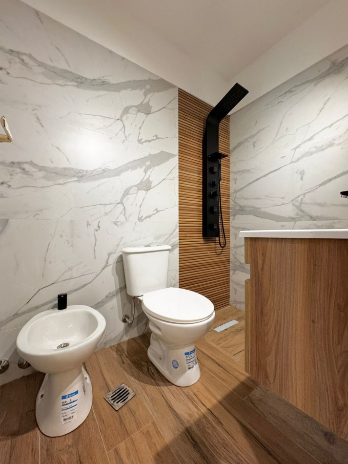 VENTA 1AMB RECICLADO CENTRO BALCON FRENTE 