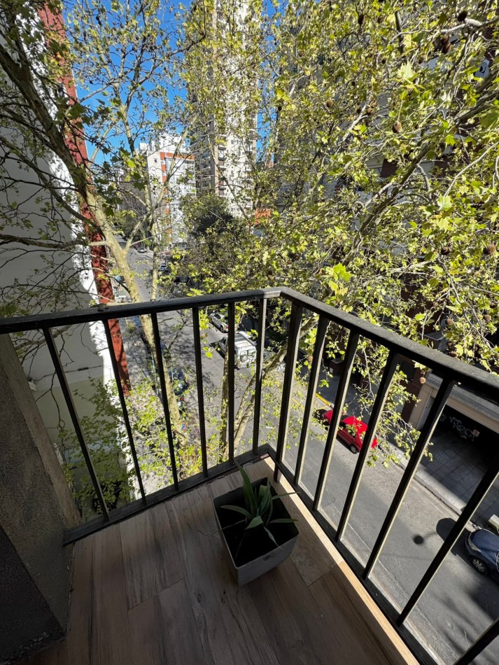 VENTA 1AMB RECICLADO CENTRO BALCON FRENTE 