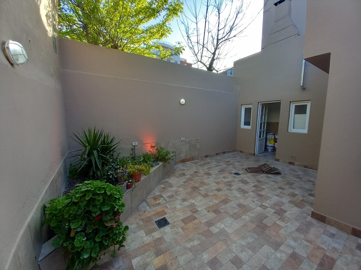 ALQUILER CASA EXCELENTE ESTADO 4AMB 2 BAÑOS COCHERA-LAVADERO PATIO 