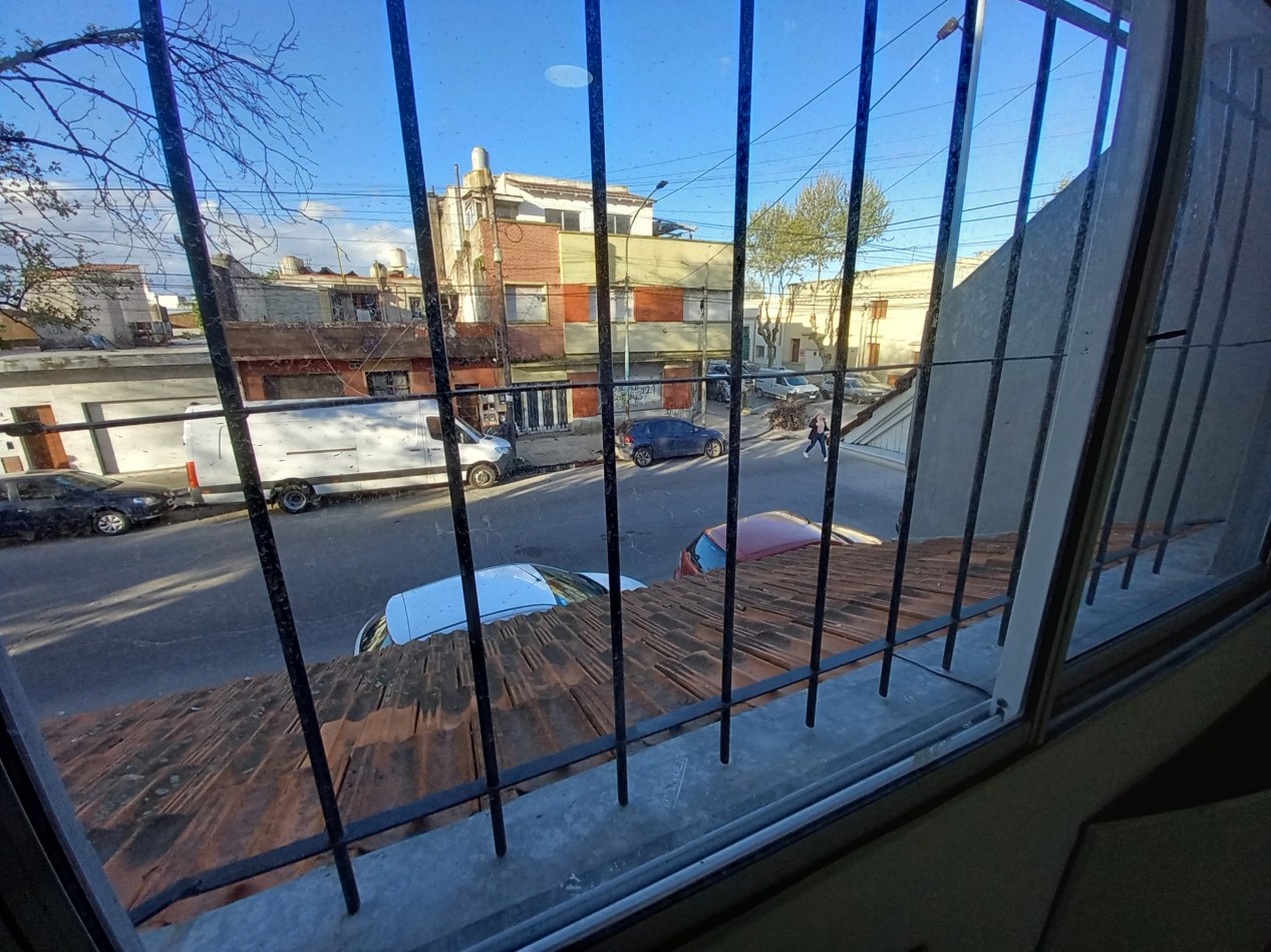 ALQUILER CASA EXCELENTE ESTADO 4AMB 2 BAÑOS COCHERA-LAVADERO PATIO 