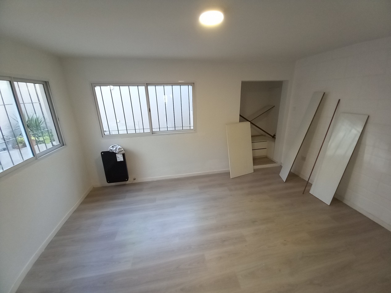 ALQUILER CASA EXCELENTE ESTADO 4AMB 2 BAÑOS COCHERA-LAVADERO PATIO 