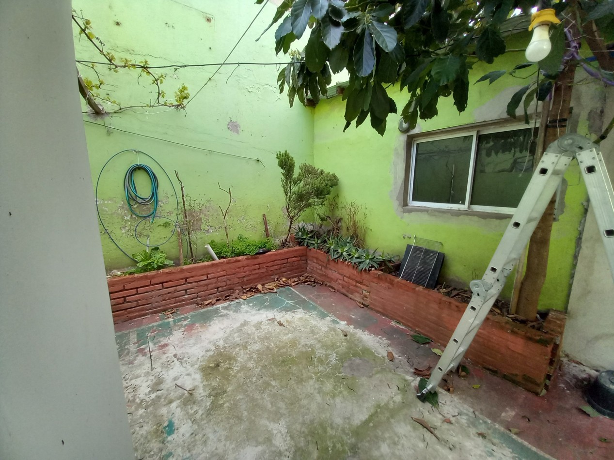 VENTA 2 CASAS en BLOCK-IDEAL para RELIZAR EDIFICIO-INVERSION-ESPAÑA y BOLIVAR