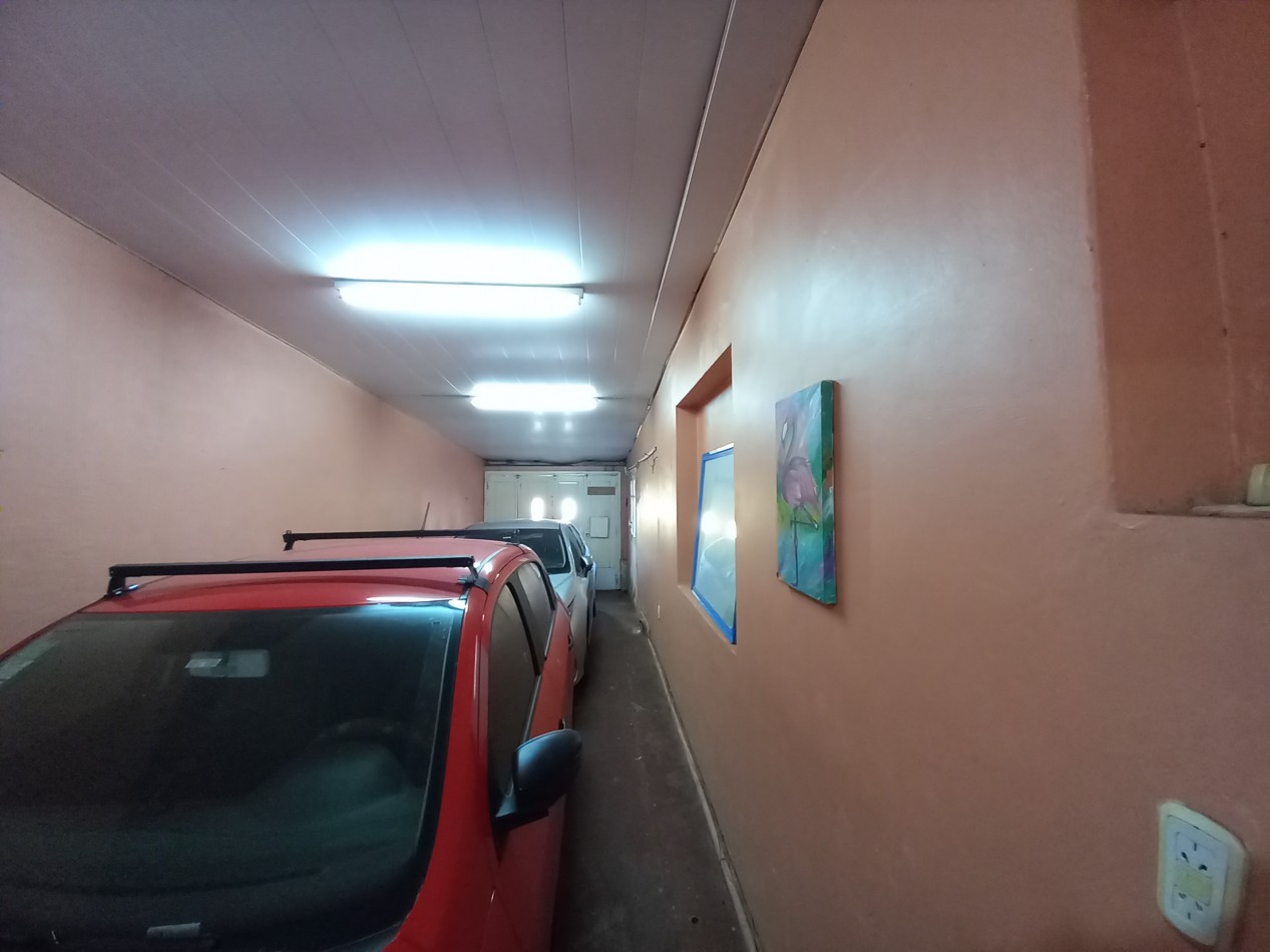 VENTA 2 CASAS en BLOCK-IDEAL para RELIZAR EDIFICIO-INVERSION-ESPAÑA y BOLIVAR