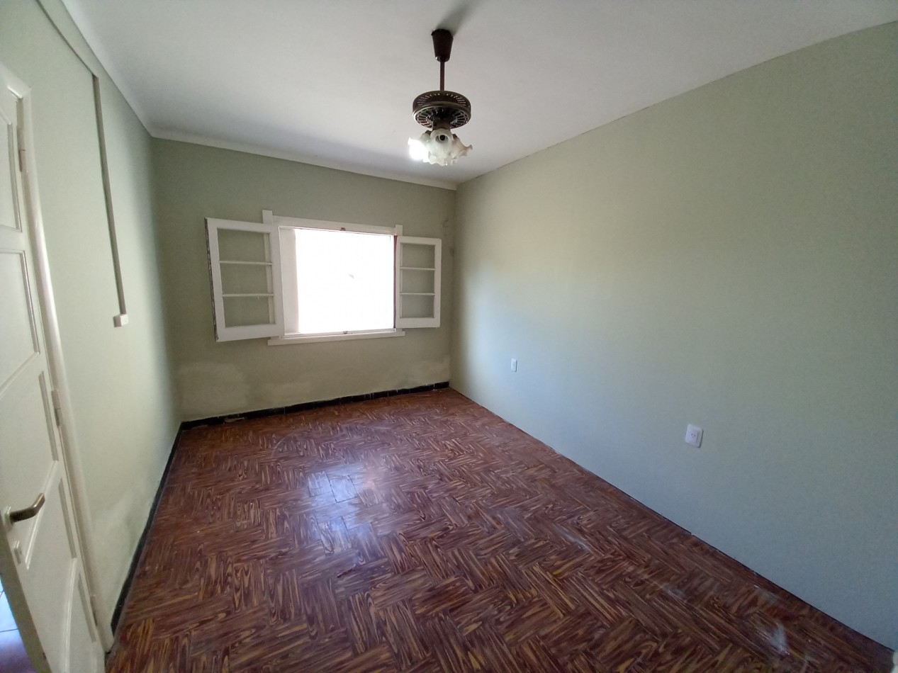 CASA 4AMB ESPACIO COCHERA PATIO PARRILLA SIN MUEBLES 