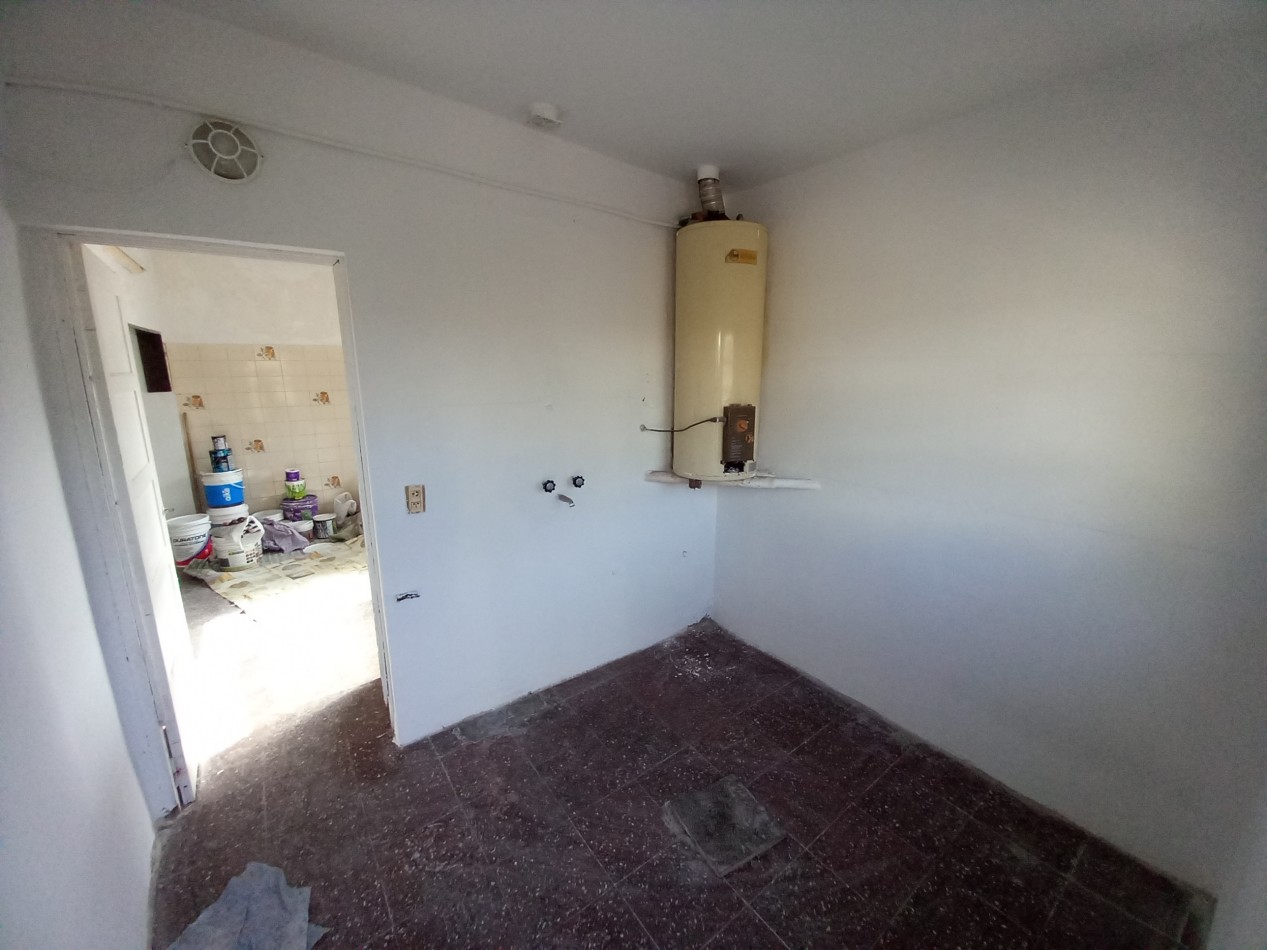 CASA 4AMB ESPACIO COCHERA PATIO PARRILLA SIN MUEBLES 