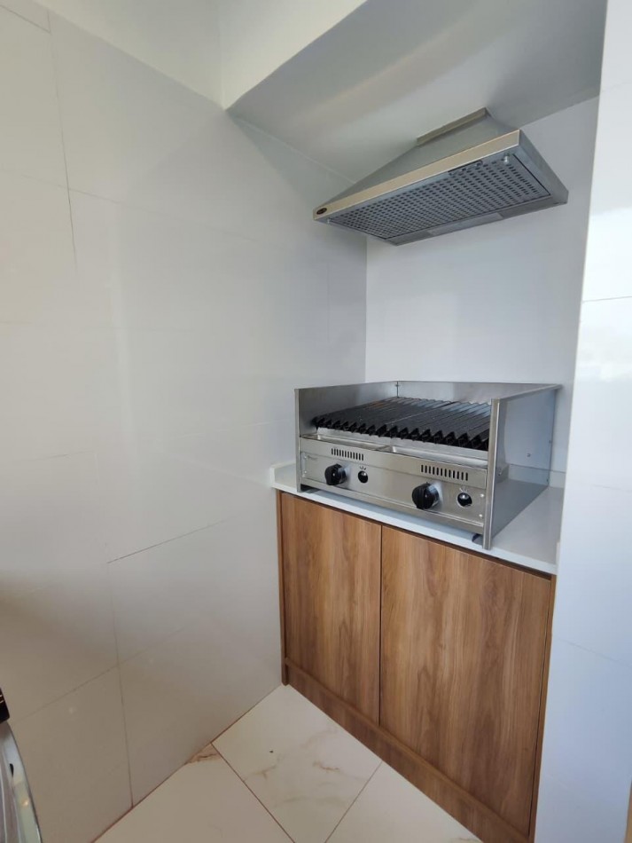 VENTA 3AMB RECICLADO 3 BAÑOS BALCON SALIENTE CENTRO 