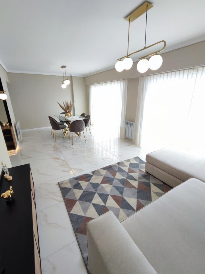 VENTA 3AMB RECICLADO 3 BAÑOS BALCON SALIENTE CENTRO 