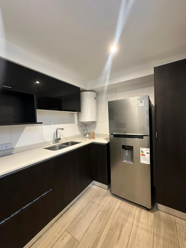 VENTA 4AMB RECICLADO COCHERA Y TERRAZA CENTRO 