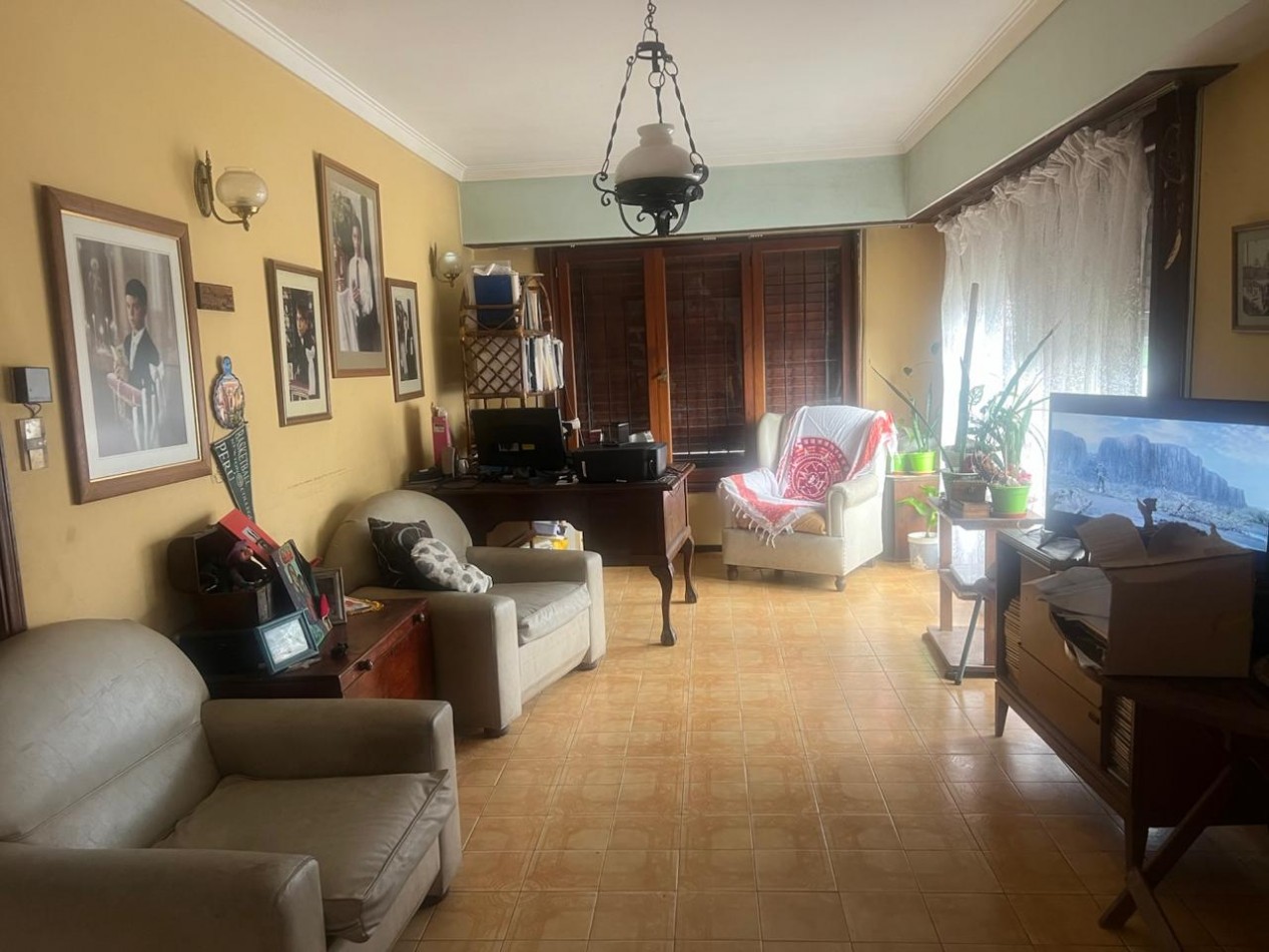 VENTA CHALET 5AMB PATIO COCHERA PARRILLA CONSTITUCION 