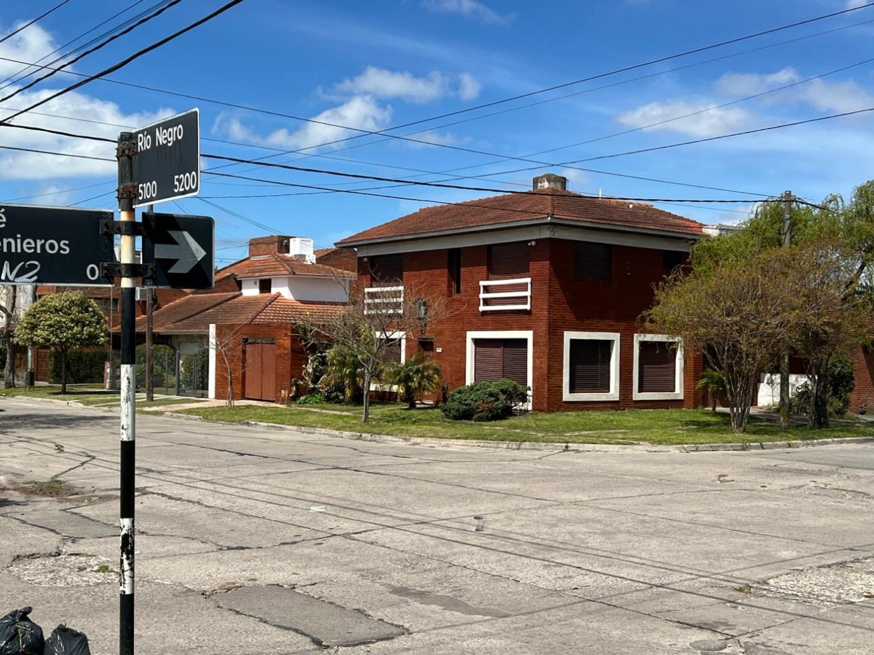 VENTA CHALET 5AMB PATIO COCHERA PARRILLA CONSTITUCION 