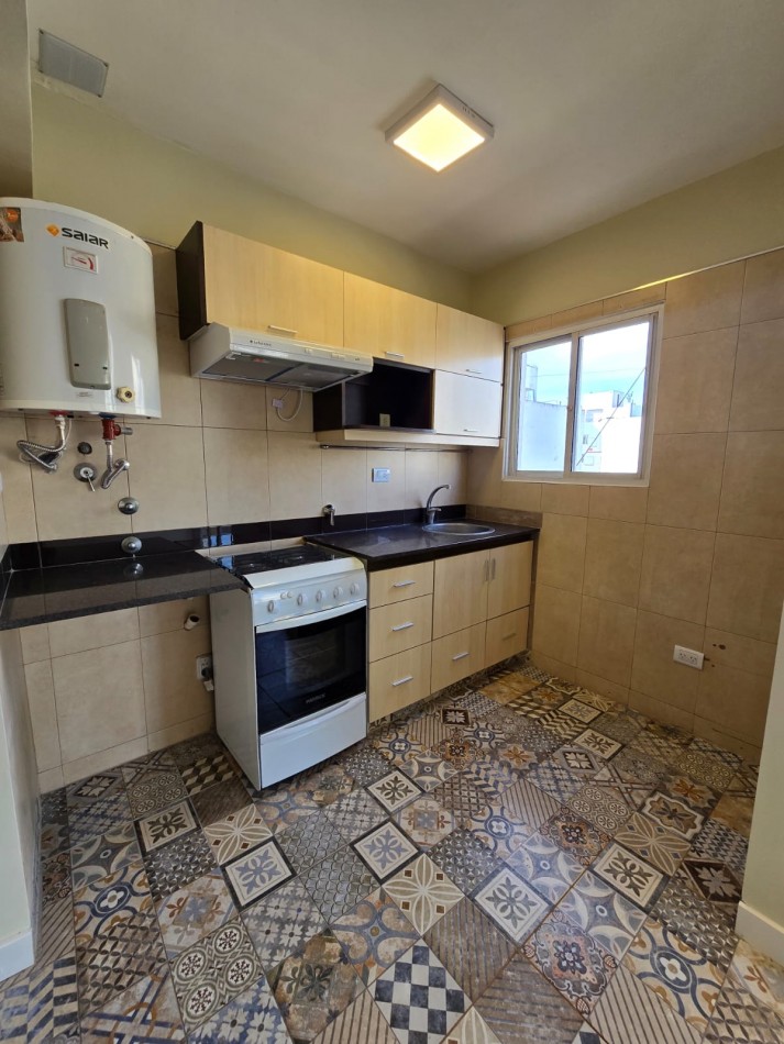 VENTA 2AMB EXCELENTE ESTADO CENTRO  BALCON 