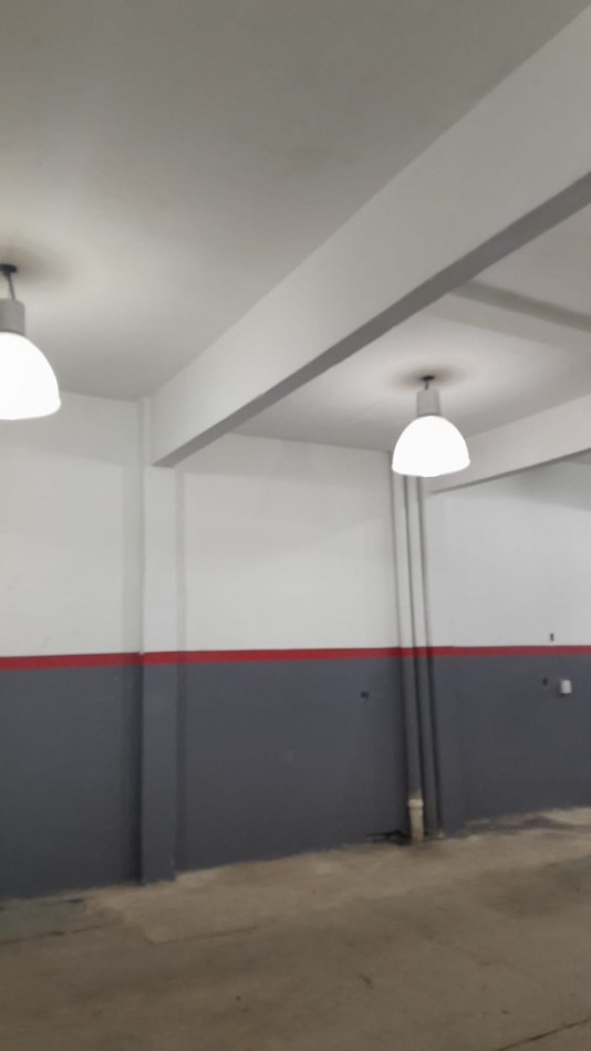 ALQUILER GALPON/DEPOSITO en MALVINAS Y COLON