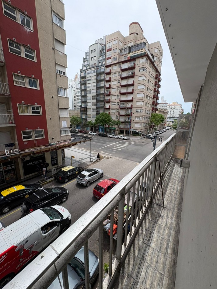  VENTA 2AMB RECICLADO CENTRO BALCON TODO A ESTRENAR 