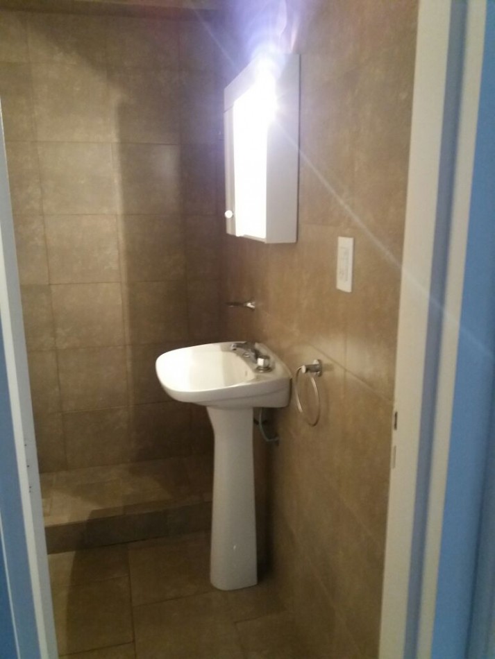 ALQUILER 2AMB con PATIO PLANTA BAJA 